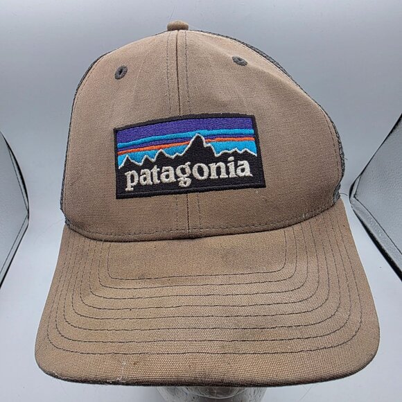Patagonia P-6 Logo Adults Brown Trucker Hat Outdoors Camping Outdoors Casual - Picture 1 of 9